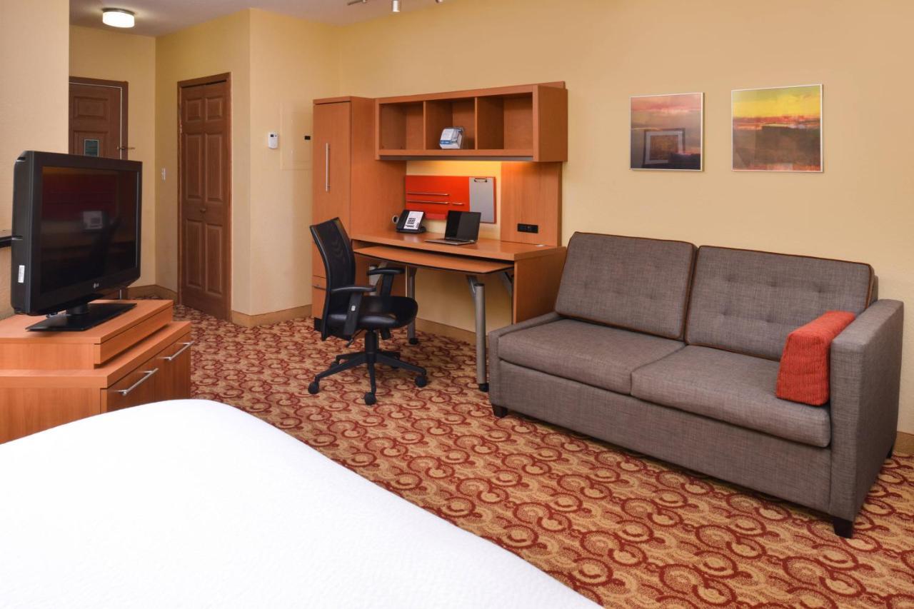 Candlewood Suites Miami Lakes By Ihg Extérieur photo